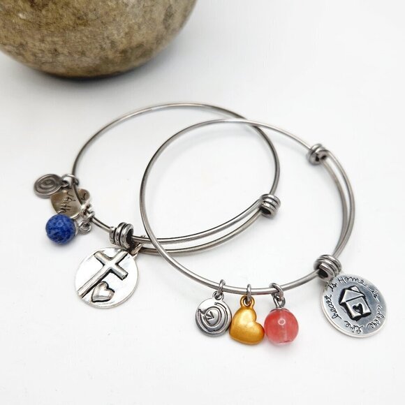love this life Set of 2 Faith Cross & Home Heart Charm Bangle Bracelets - Picture 1 of 4